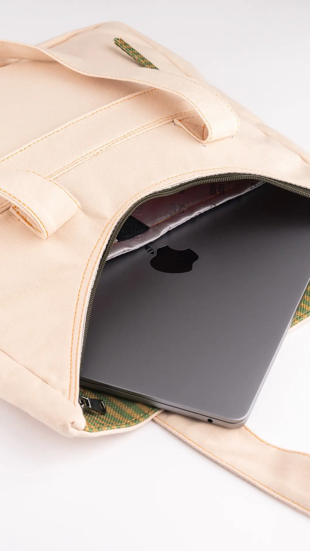 Fareler Desenli Kol Çantası Krem