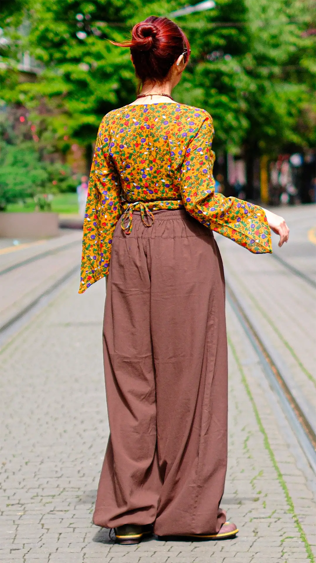 Kruvaze Çiçek Desenli Bluz