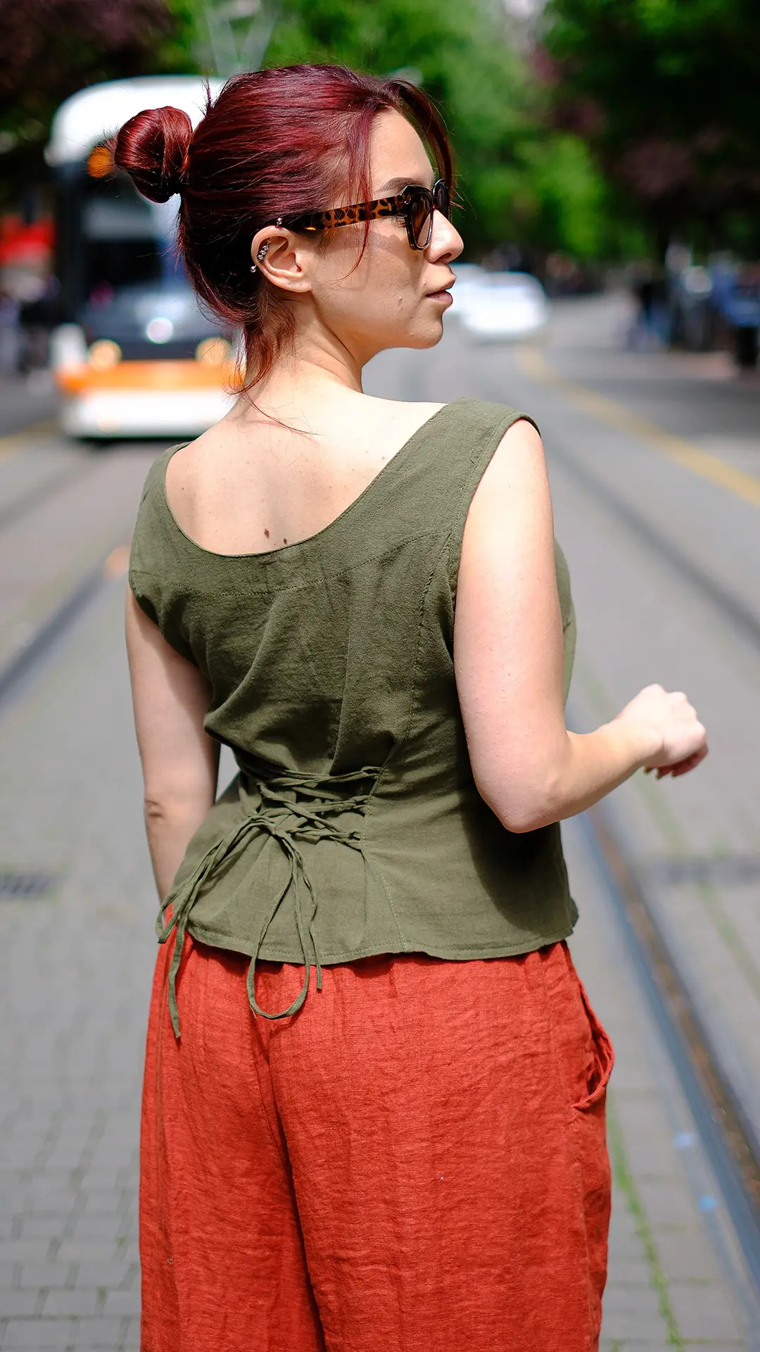 Çiçek Nakışlı Bluz