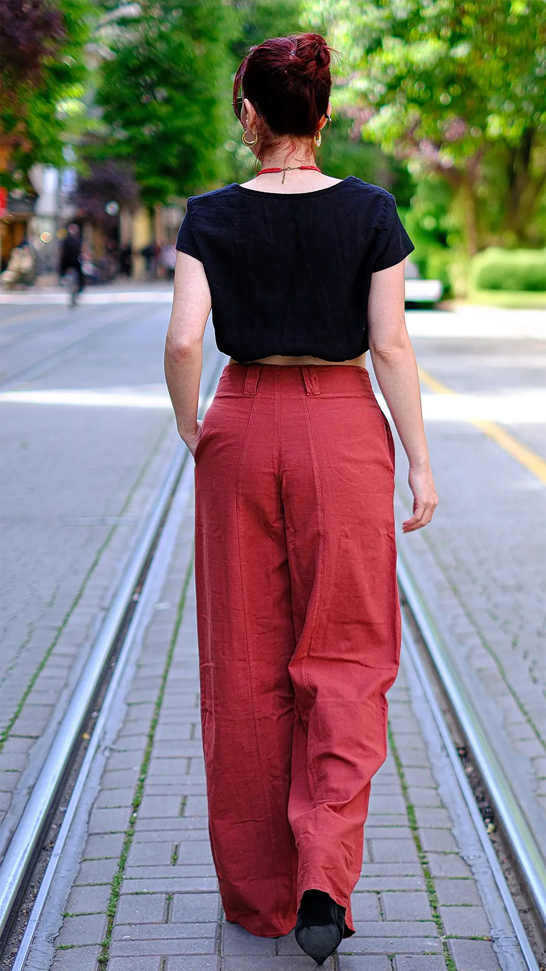 Çiçek İşlemeli Pantolon Kiremit