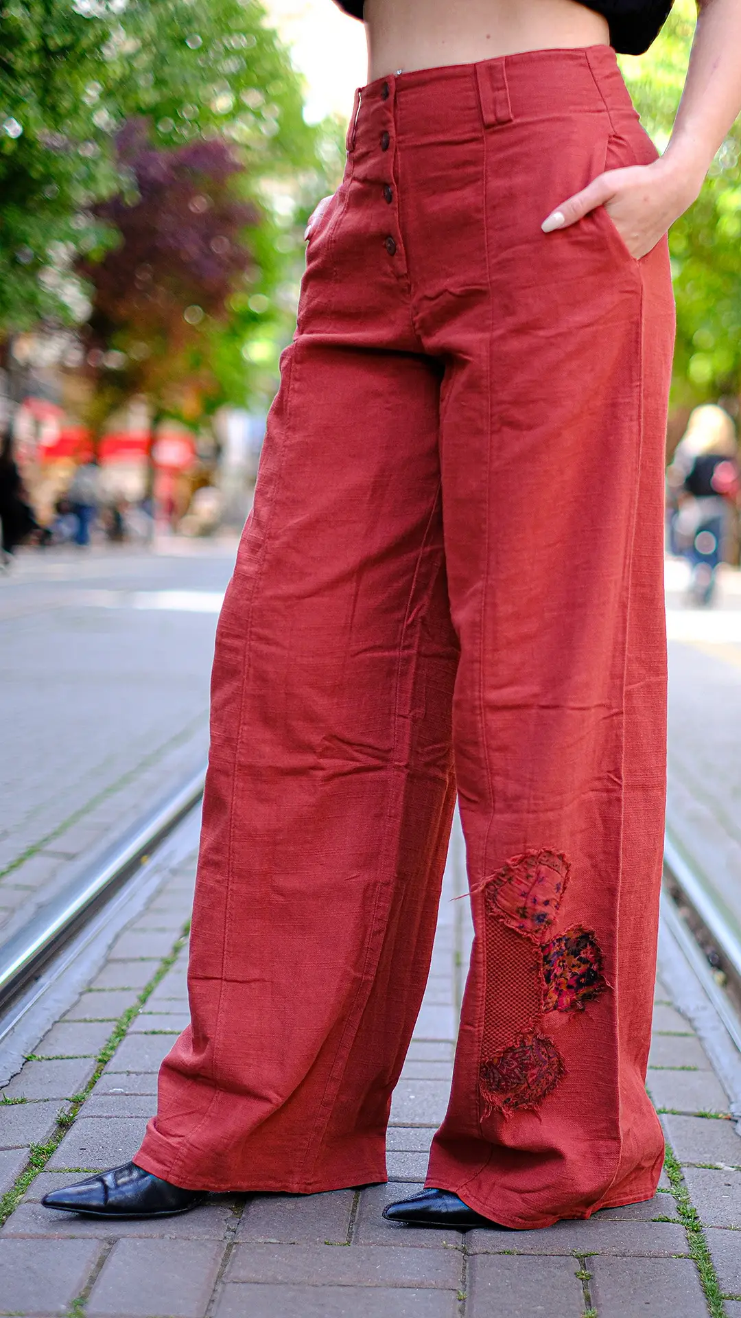 Çiçek İşlemeli Pantolon Kiremit