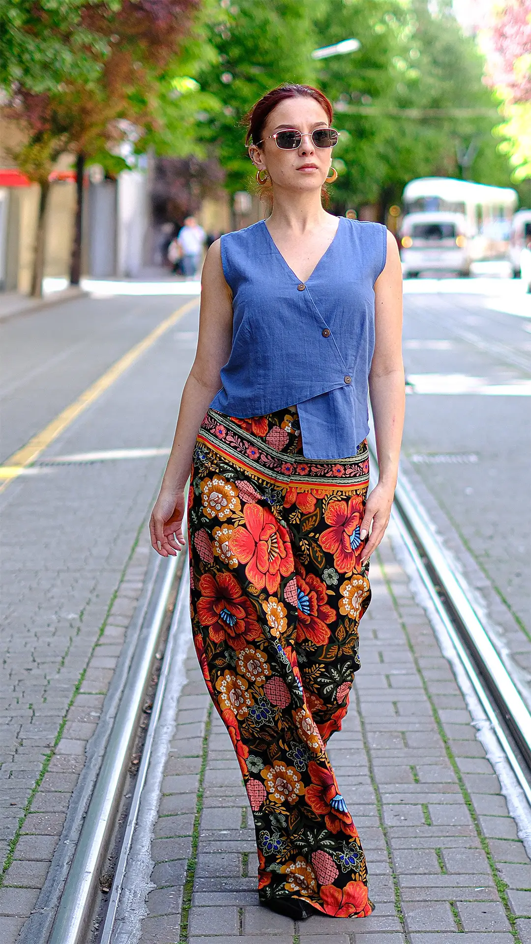 Asimetrik Yelek Görünümlü Bluz