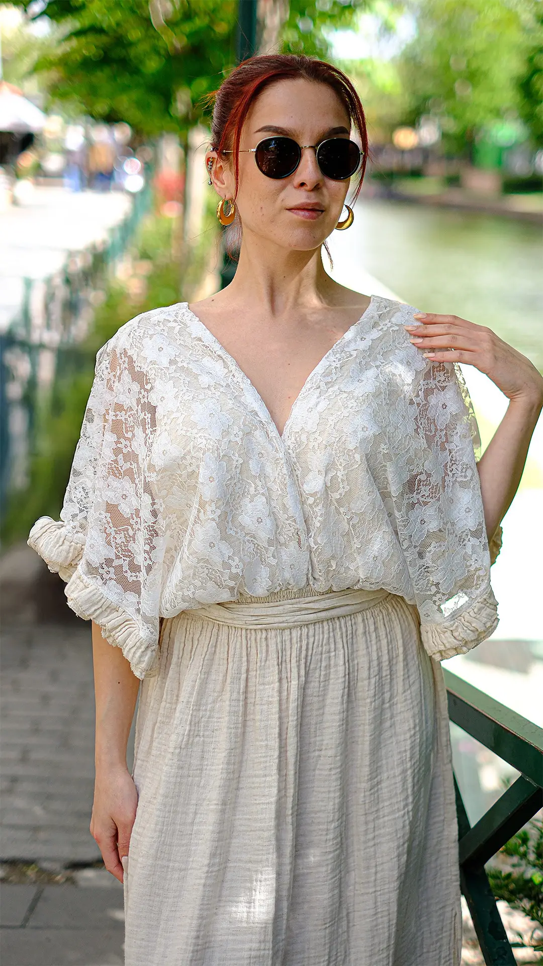 Müslin Kumaş Dantel Detaylı Tasarım Elbise