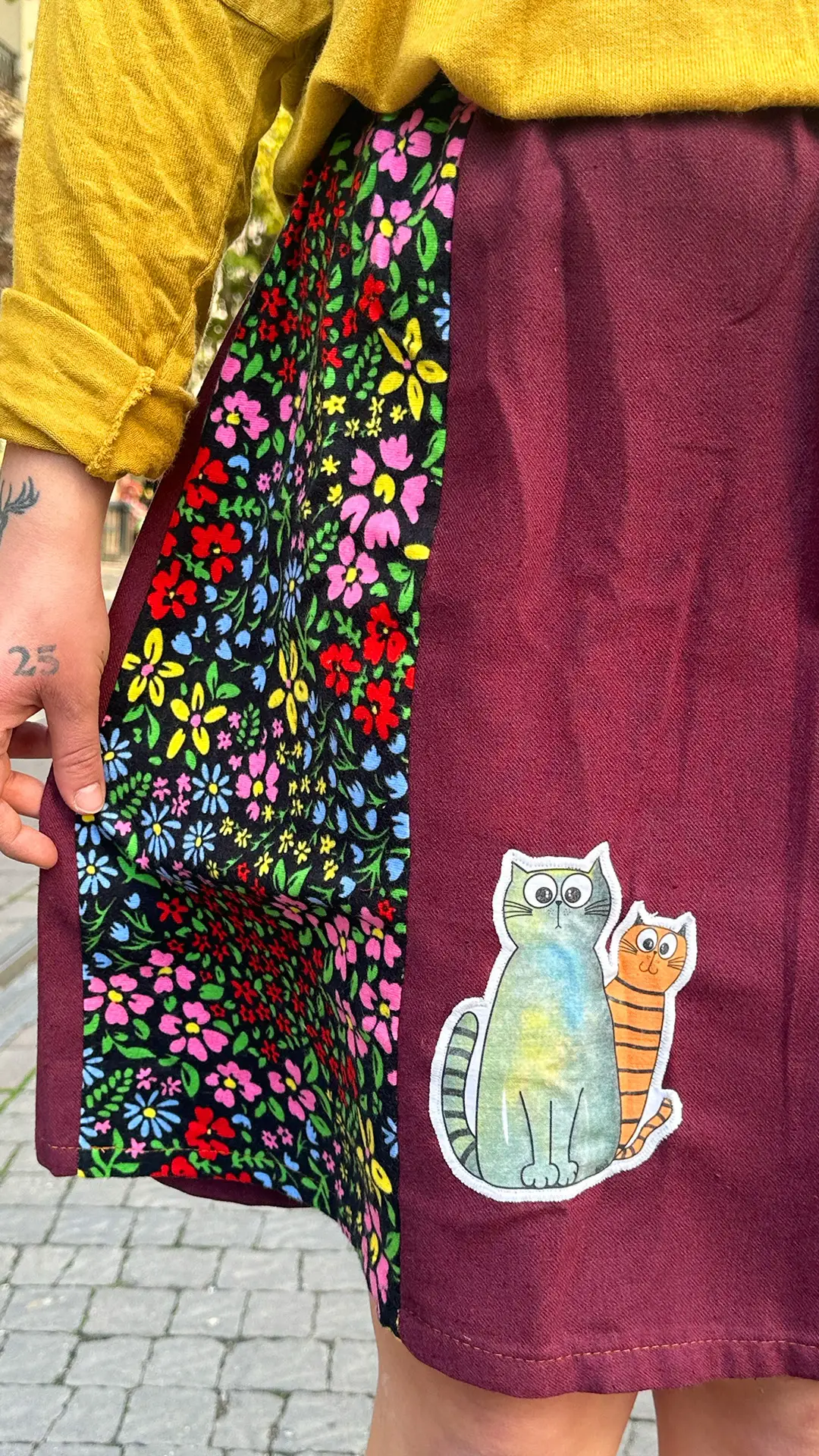 Kedi İşlemeli Tasarım Pazen Etek