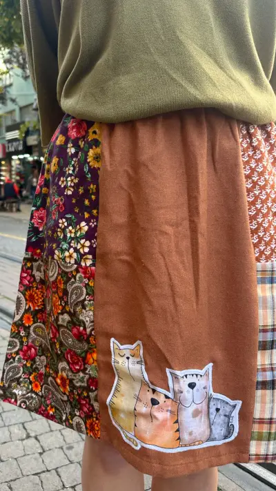 Kedi İşlemeli Tasarım Pazen Etek