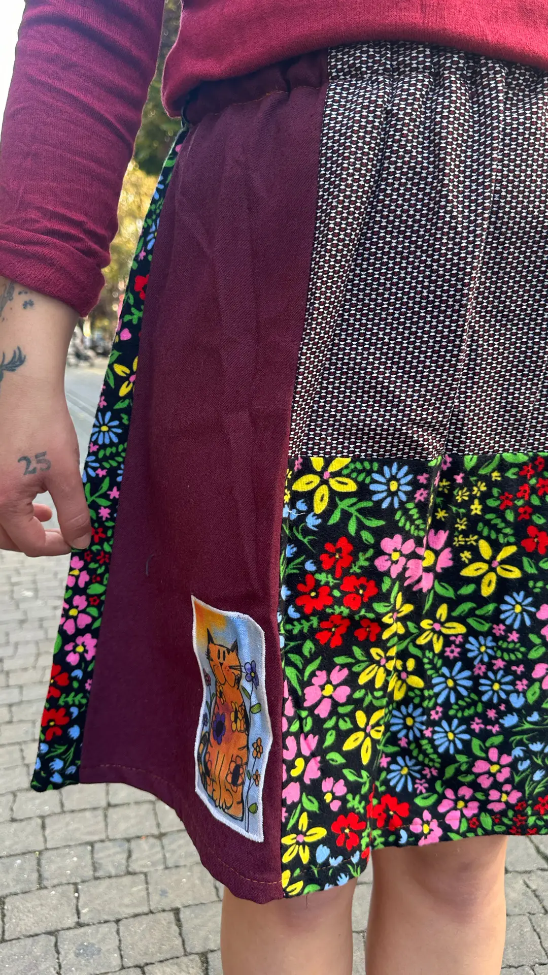 Kedi İşlemeli Tasarım Pazen Etek