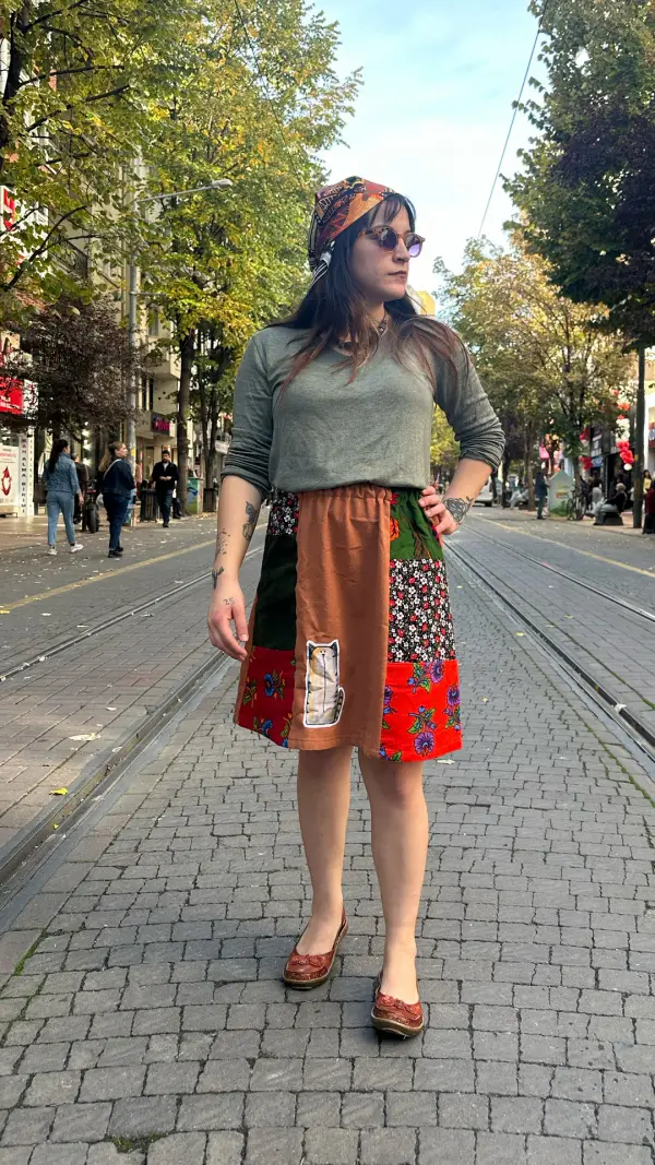 Kedi İşlemeli Tasarım Pazen Etek Kedi İşlemeli Tasarım Pazen Etek