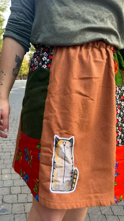 Kedi İşlemeli Tasarım Pazen Etek