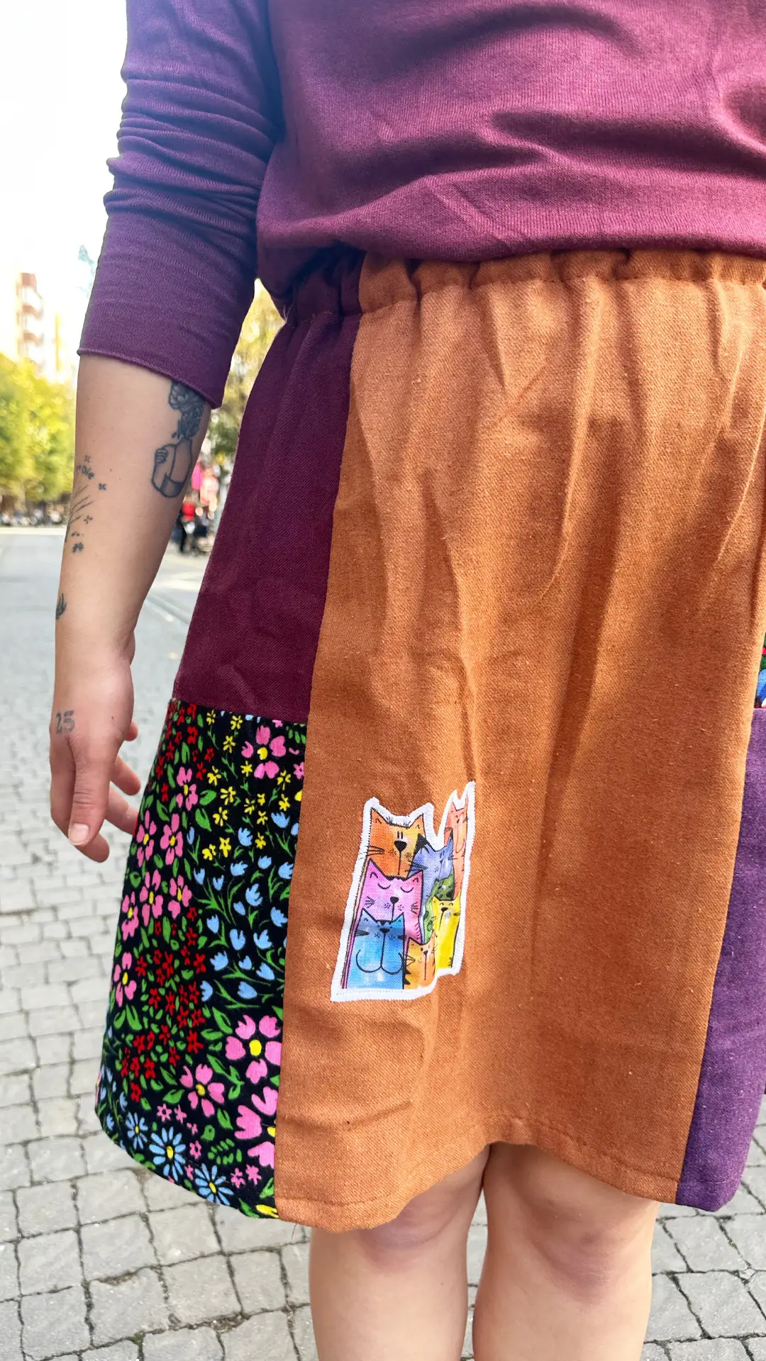 Kedi İşlemeli Tasarım Pazen Etek