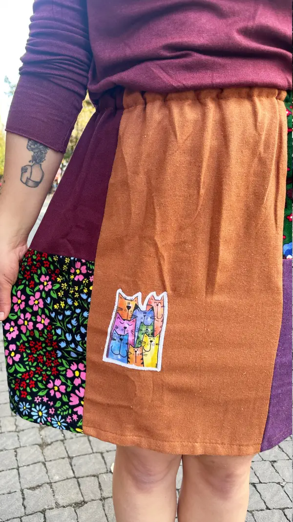 Kedi İşlemeli Tasarım Pazen Etek Kedi İşlemeli Tasarım Pazen Etek